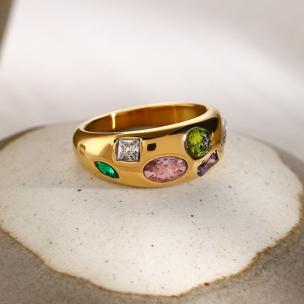 The colourful Chapter Ring