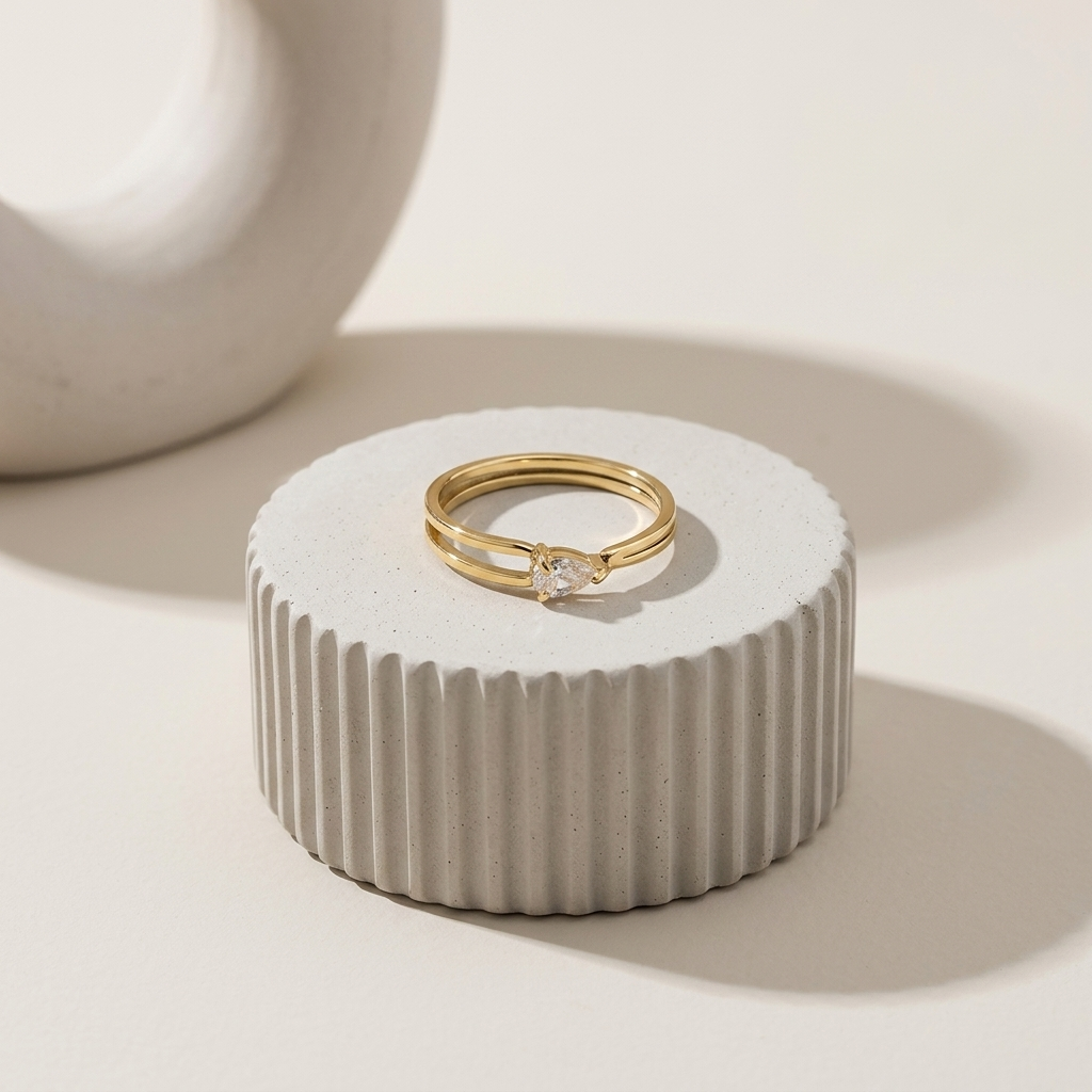The delicate glow ring
