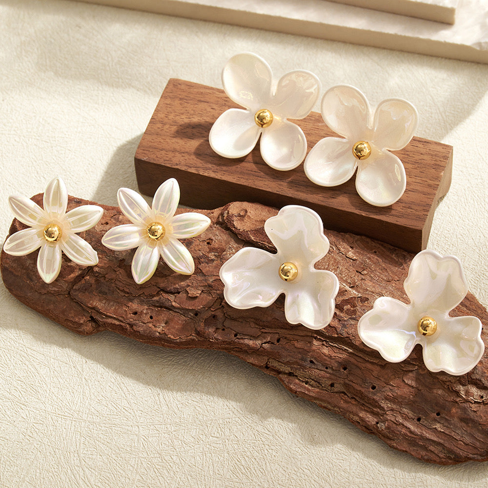 The Bold Blossom Earrings