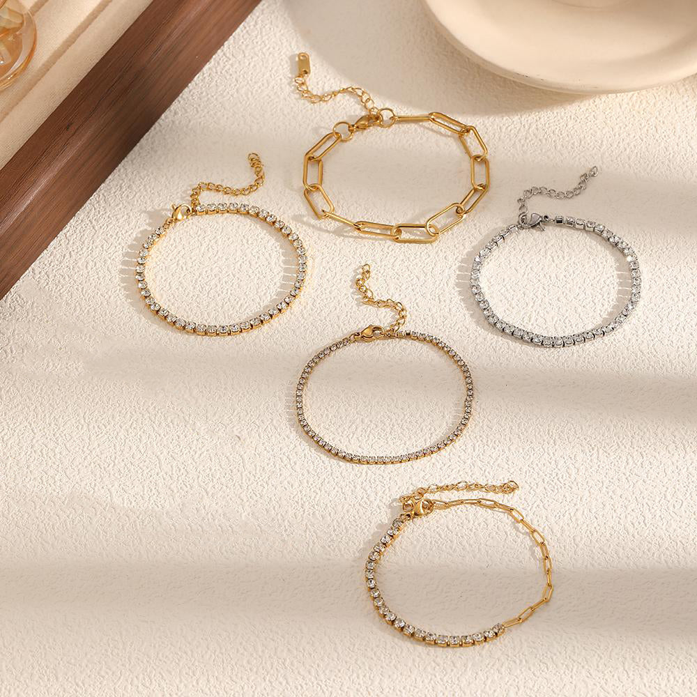 The moonlit Story bracelet