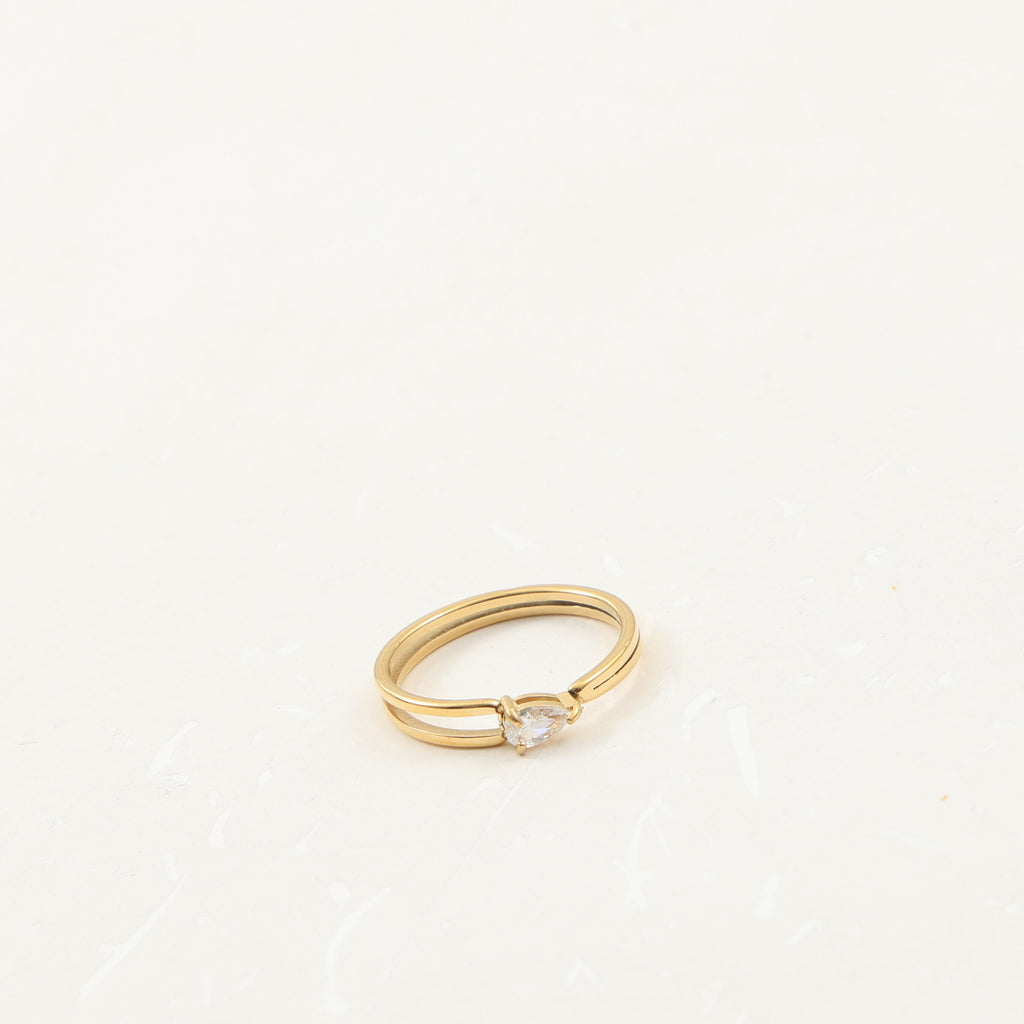 The delicate glow ring