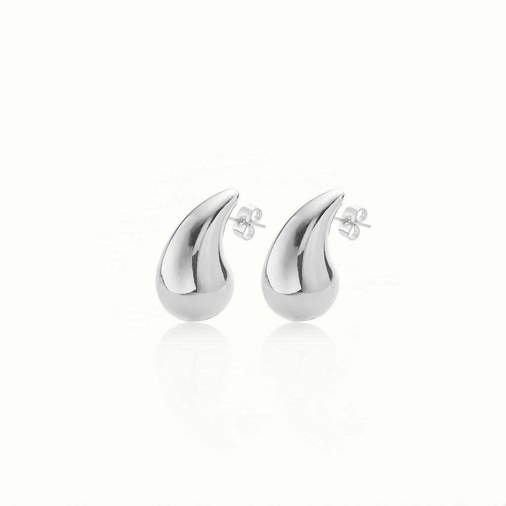 The teardrop earring